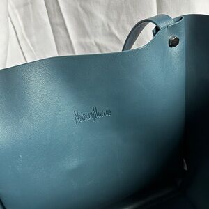 Neiman Marcus Teal Faux Leather Tote باج